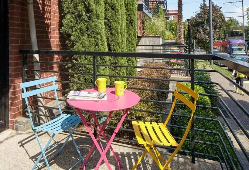 هتل Inn At Northrup Station