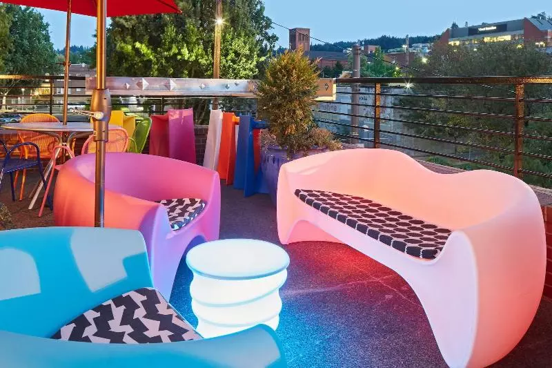 هتل Inn At Northrup Station