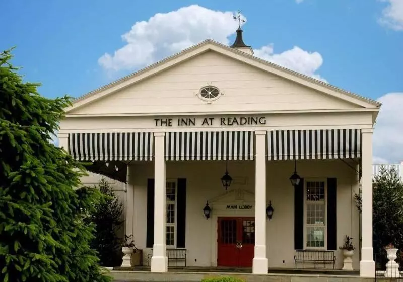 هتل Inn At Reading  & Conference Center