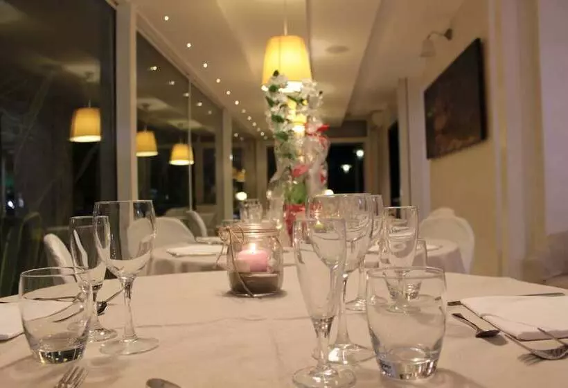 ホテル Mediterraneo