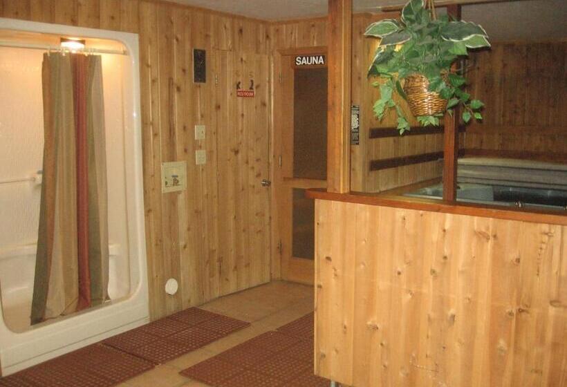 هتل New Summit Inn