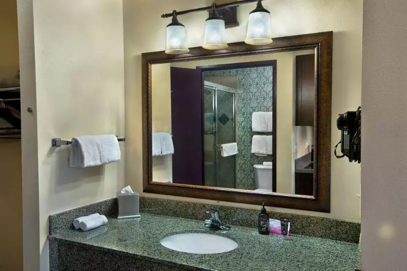 هتل Oxford Suites Pendleton