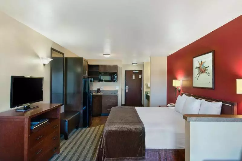 هتل Oxford Suites Pendleton