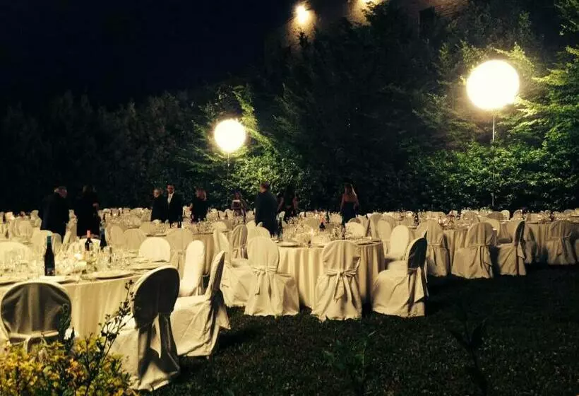 בית מלון כפרי Palazzo Carradori