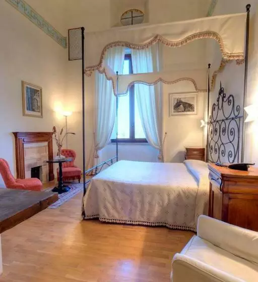 בית מלון כפרי Palazzo Carradori