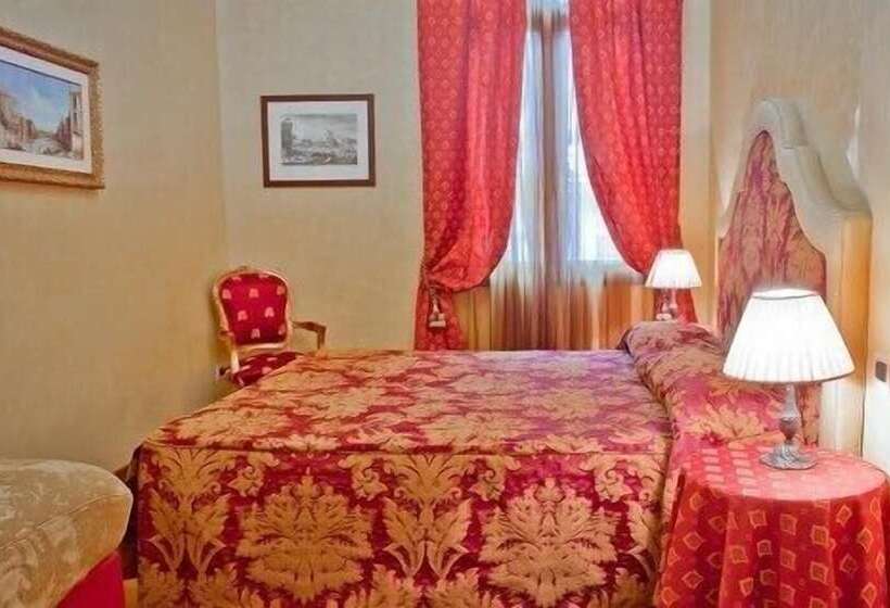 هتل Residence Palazzo Odoni