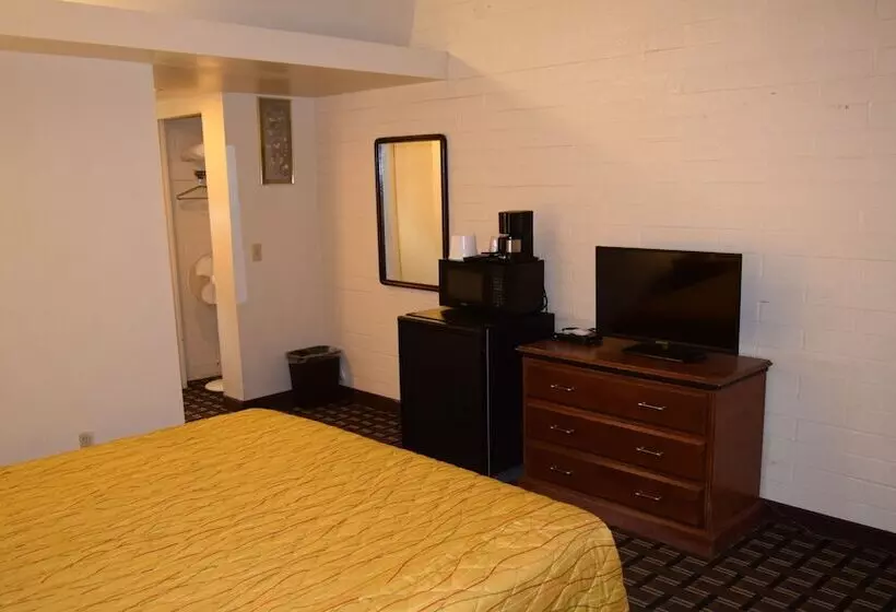 ホテル Stanlunds Inn And Suites
