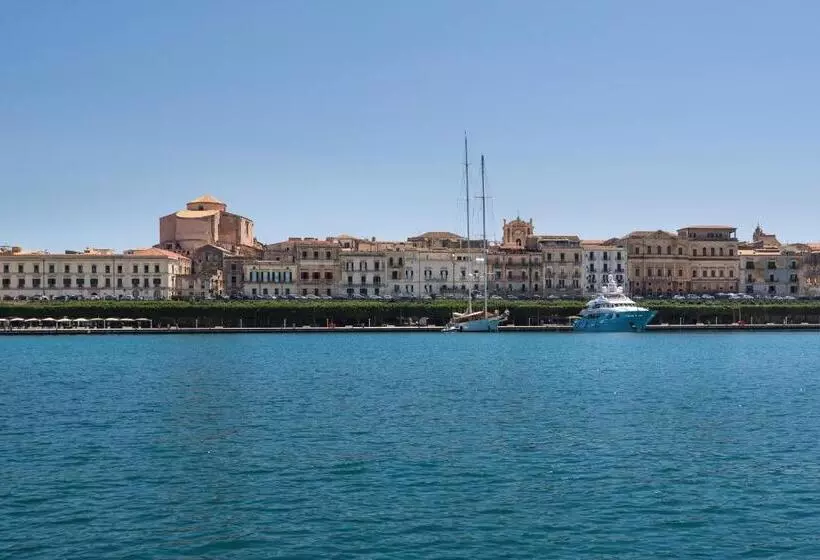 ベッドアンドブレックファースト Darsena Sunset Suites By Wonderful Italy