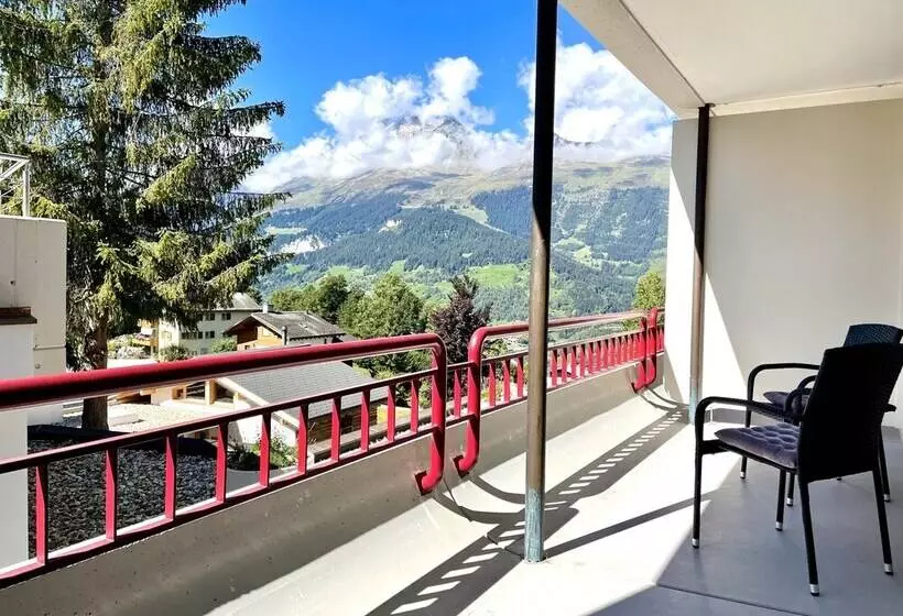 Hotelli Alpenlodge Val Gronda