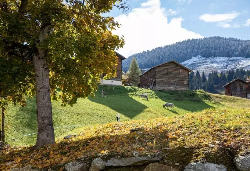 Hotelli Alpenlodge Val Gronda