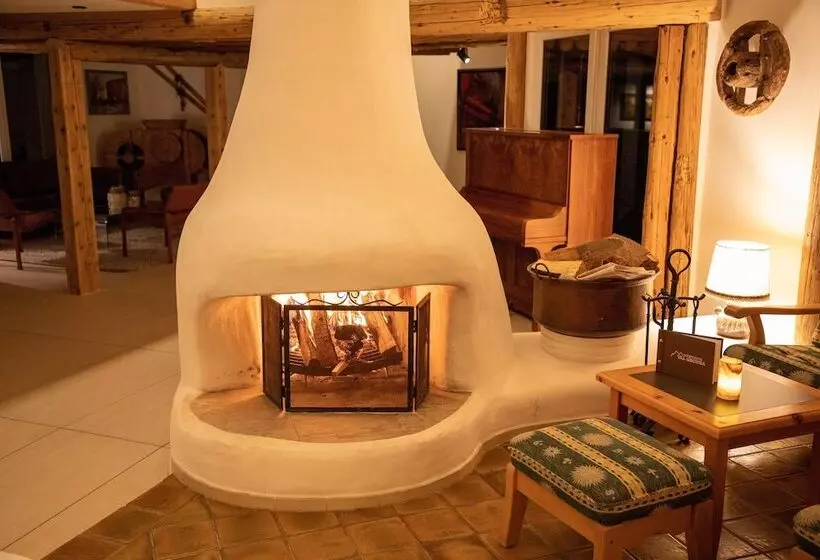 Hotelli Alpenlodge Val Gronda