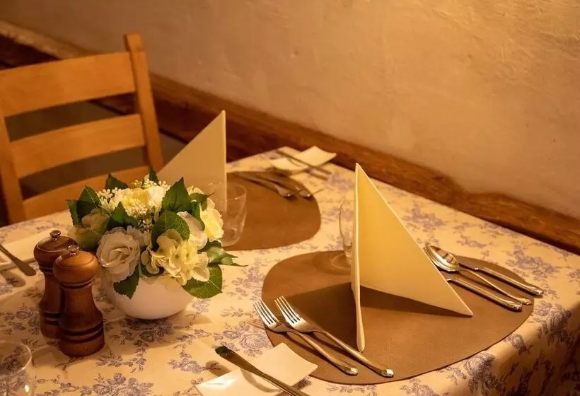 Hotelli Alpenlodge Val Gronda