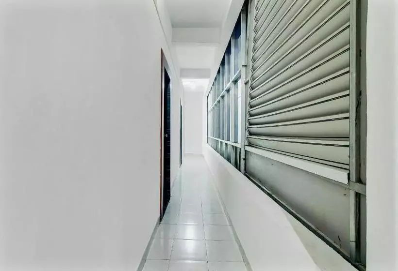 ホテル Oyo 48395  Yashodhan Lodging