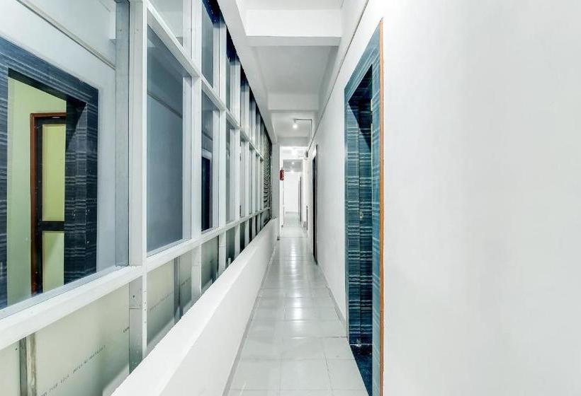 Hotel Oyo 48395 Yashodhan Lodging