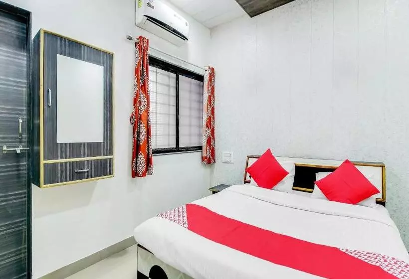 ホテル Oyo 48395  Yashodhan Lodging