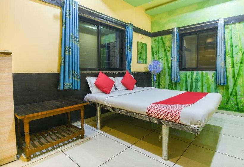 Hotel Oyo 69876  Raj Lodging