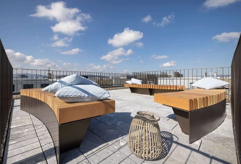 Radisson Hotel & Suites Zurich