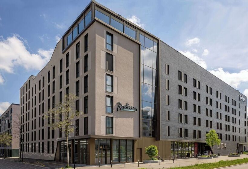 Radisson Hotel & Suites Zurich