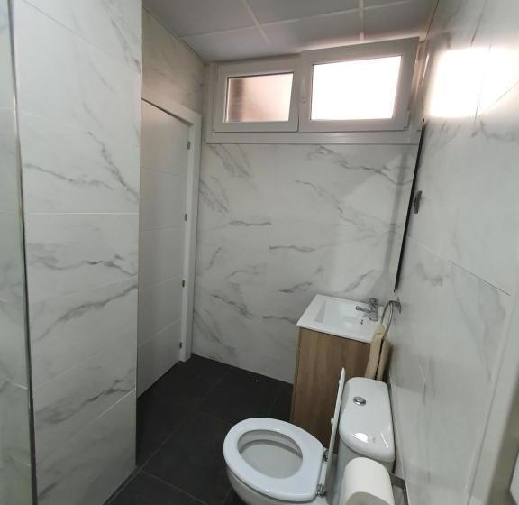 פנסיון Cv33 Ostatua