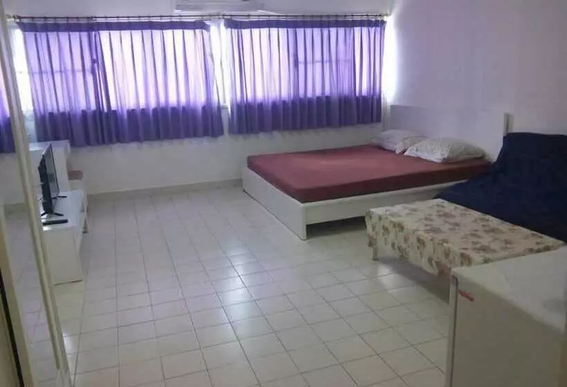 پانسیون Room In Studio Impact Don Mueang Bangkok Guest House For 3 Pax
