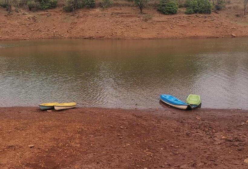 Panzió Shivshrushti Agro Tourism & River Camp Tapola
