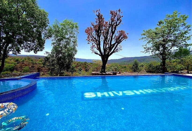 Pensão Shivshrushti Agro Tourism & River Camp Tapola