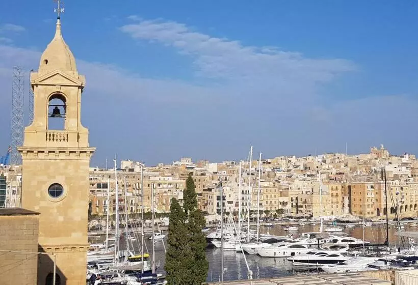 تختخواب و صبحانه 50th Guest House