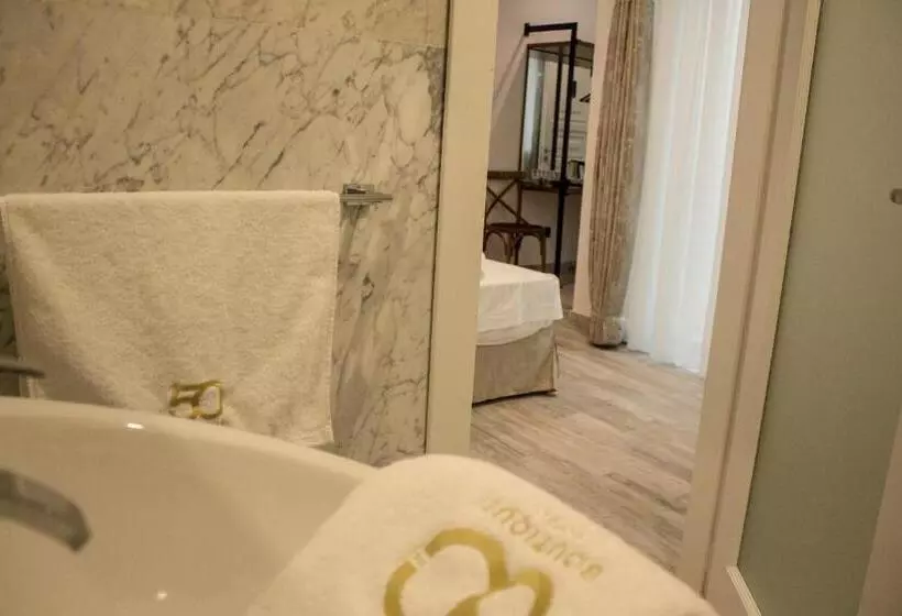 تختخواب و صبحانه 50th Guest House