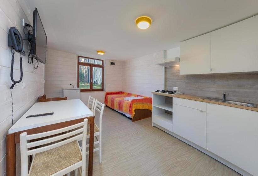 Marina Suites & Apartments 4 Stelle S