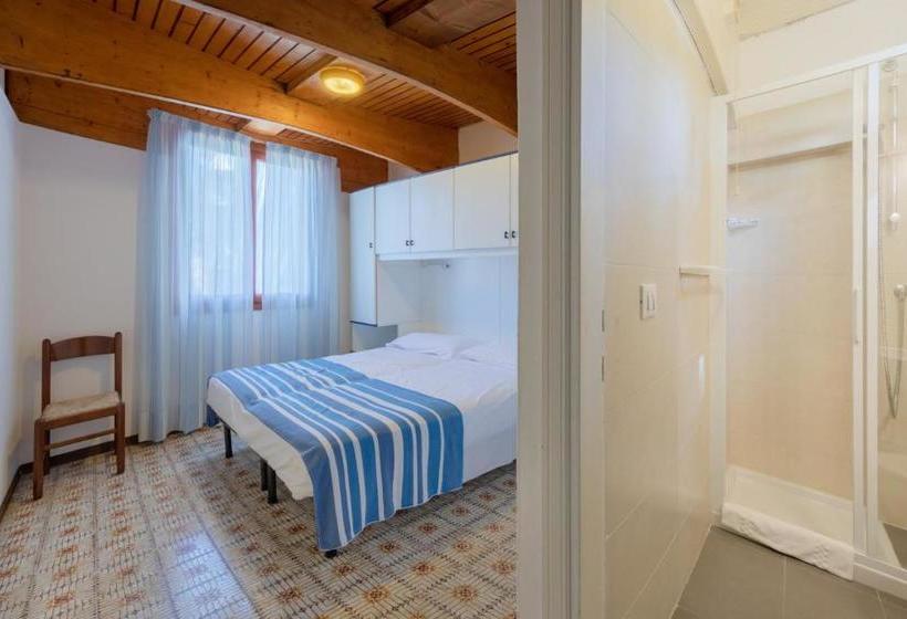 Marina Suites & Apartments 4 Stelle S