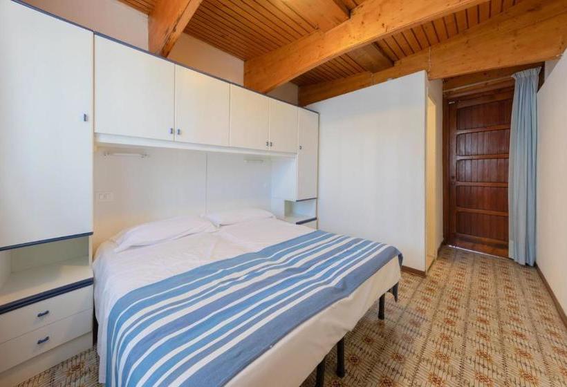 Marina Suites & Apartments 4 Stelle S