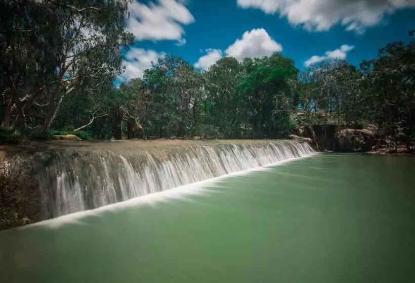 Chillagoe Cockatoo Hotel Motel