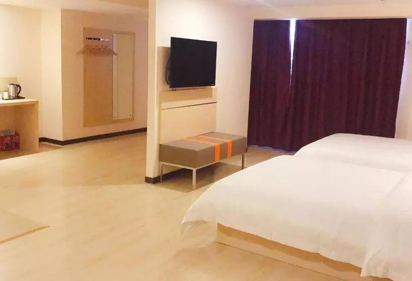 ホテル 7days Premium Guiyang North Station