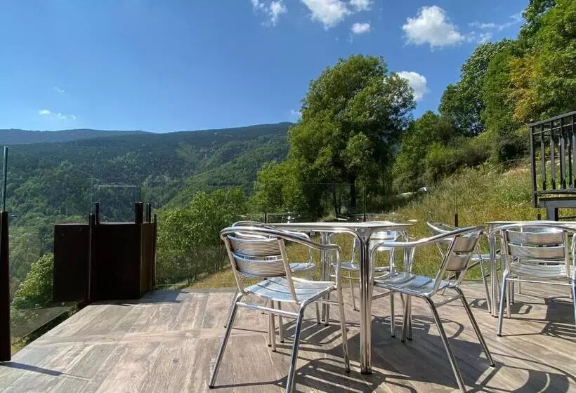 Hotel El Serrat De Tregura