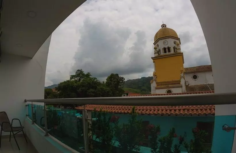 ホテル La Roca San Rafael