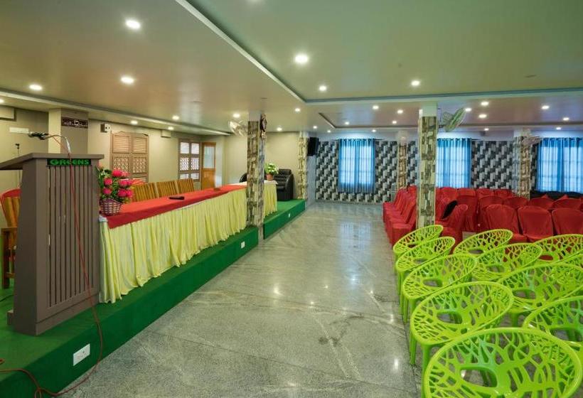 Отель Oyo 4678 Greens Residency