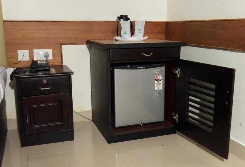 Hotel Paray Village County