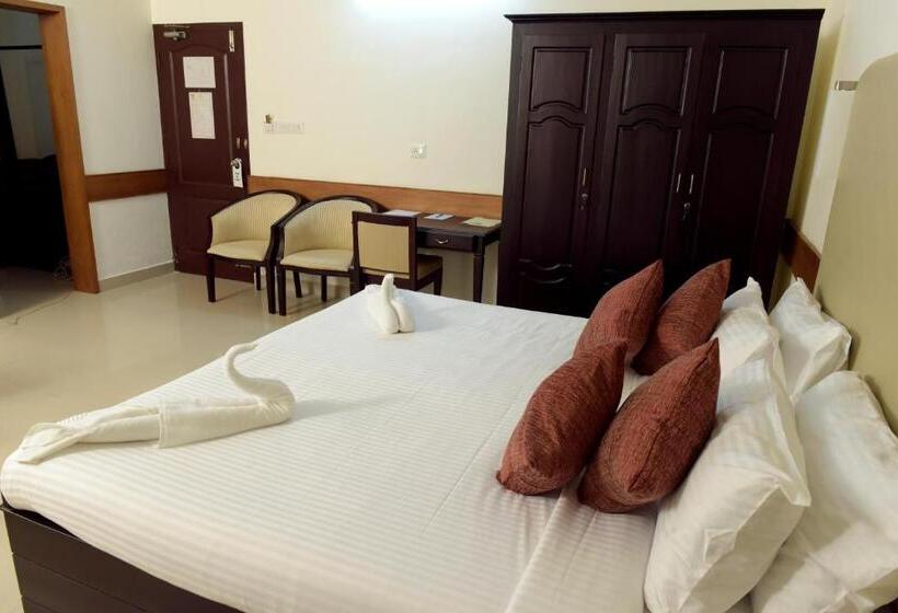 Hotel Paray Village County