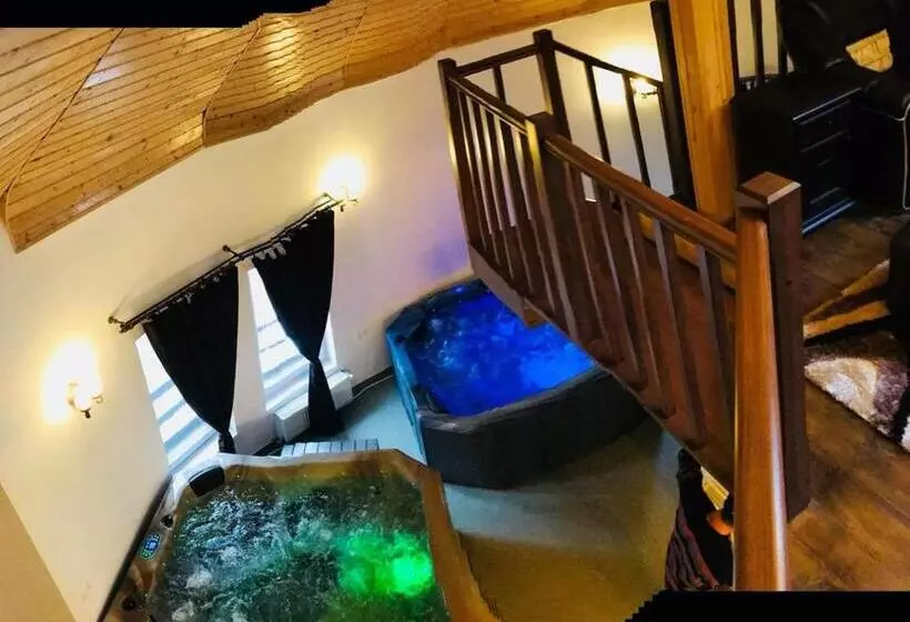 ホテル Popasul Regelui Transalpina