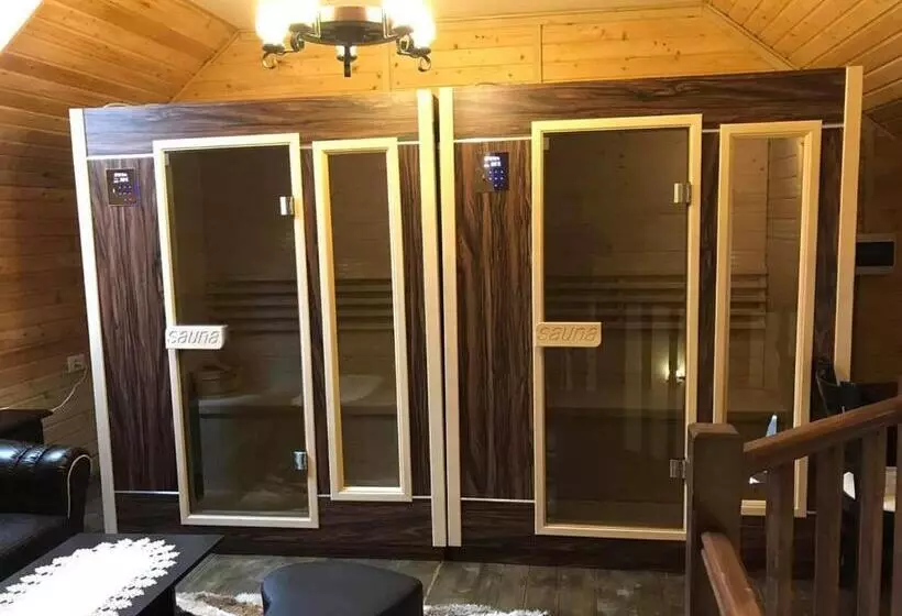 ホテル Popasul Regelui Transalpina