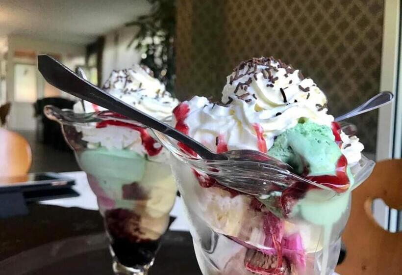 فندق Popasul Regelui Transalpina