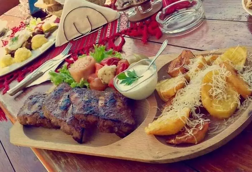 ホテル Popasul Regelui Transalpina