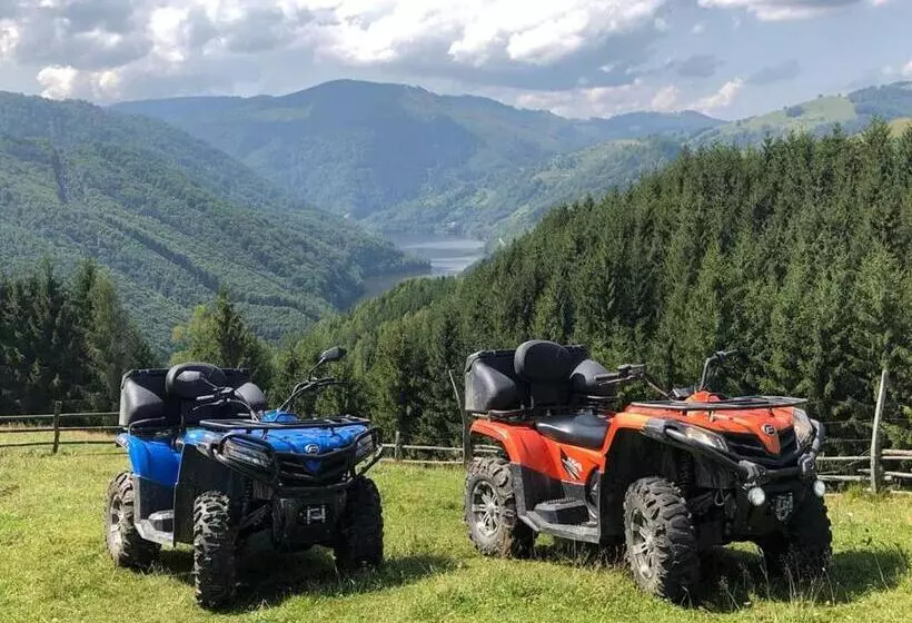 ホテル Popasul Regelui Transalpina