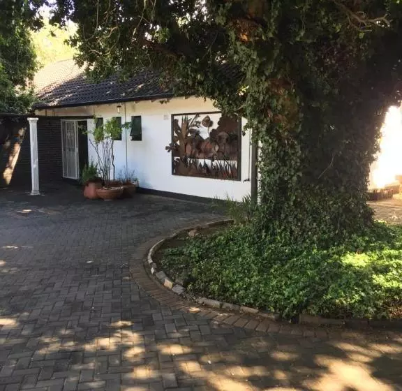ペンション Gm Guest House In Sasolburg Town
