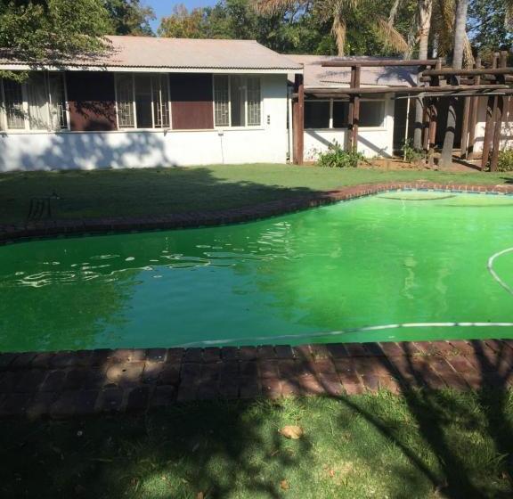 פנסיון Gm Guest House In Sasolburg Town