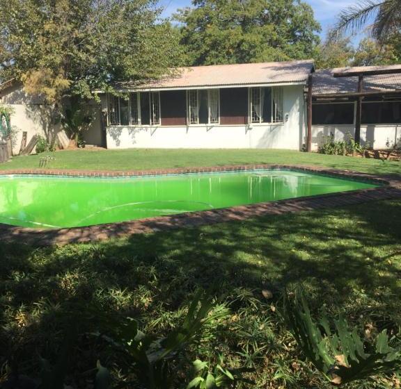 פנסיון Gm Guest House In Sasolburg Town