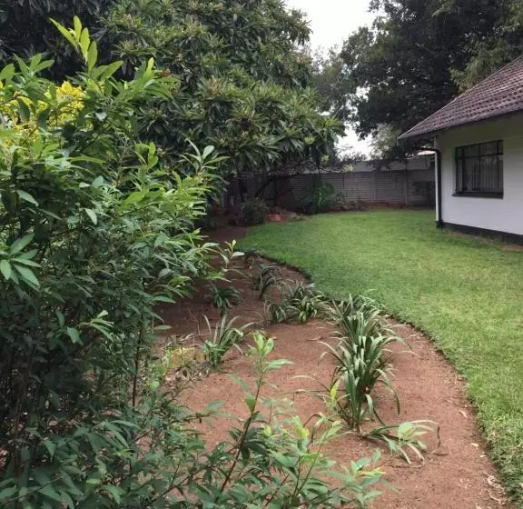 ペンション Gm Guest House In Sasolburg Town