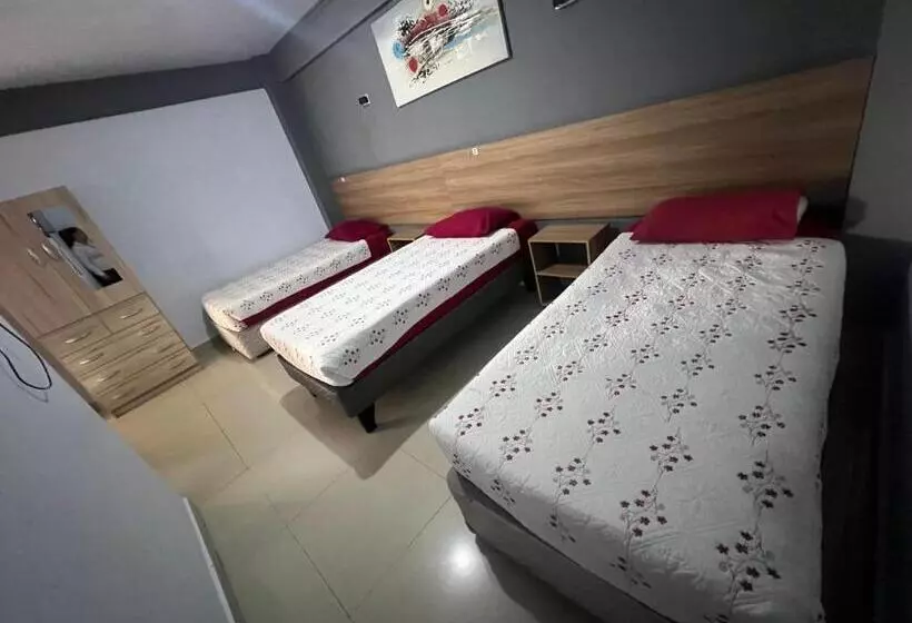 ペンション Hostal America