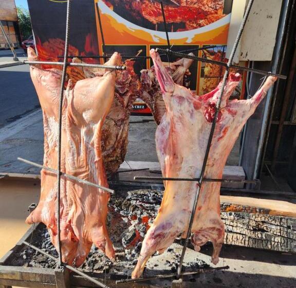 بنسيون Hostal America