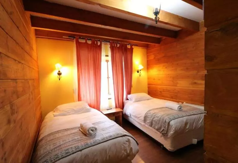 ペンション Hostal Santa Maria Huife